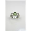 Image 2 : Charming Oval Peridot and Diamond Ring
