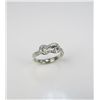 Image 1 : Delightful "Love Knot" Design Diamond Ring
