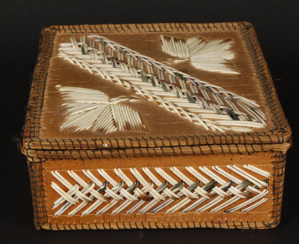 Iroquois Birch Bark & Porcupine Quill Box