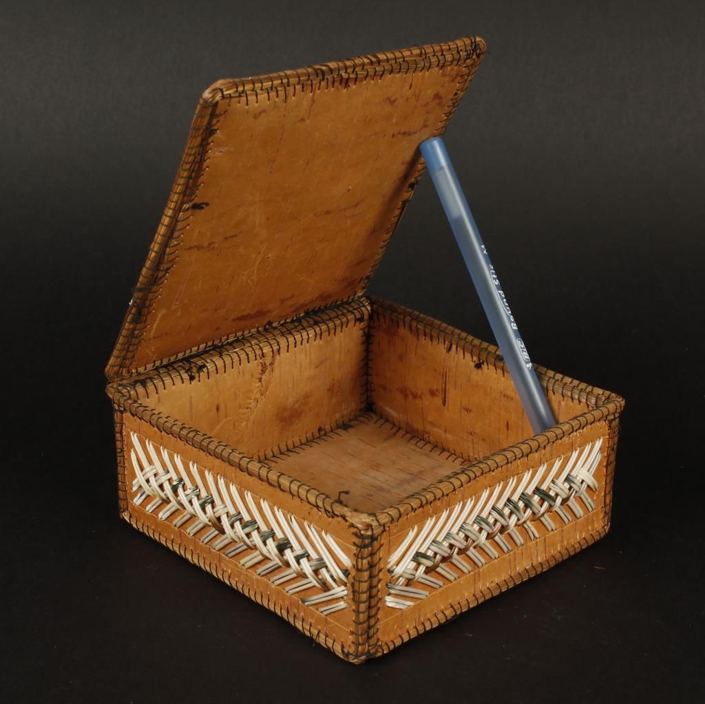 Iroquois Birch Bark & Porcupine Quill Box