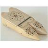 Image 1 : An early 19th century ivory snuff box carved as a pair of shoes, 3ins Estimate 50-70...