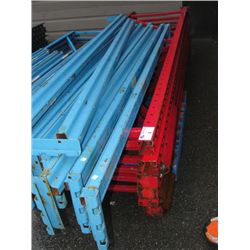 LOT OF BLUE AND RED PALLET RACKING (7 UPRIGHTS AND 12 SIDE RAILS)