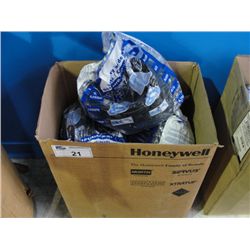 ONE BOX OF NEW BLUE K2 CONSTRUCTION HARD HATS (19 IN TOTAL)