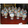 Image 1 : LOT OF 18 ORIENTAL CERAMIC LIDDED URNS