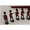 Image 3 : BRITAINS SOLDIERS-8 COLDSTREAM GUARDS, WITH ORIGINAL BOX