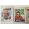 Image 2 : LOT OF 10- 1960'S-70'S  BOBBY HULL HOCKEY CARDS
