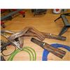 Image 1 : CHEV HEADERS - PAIR
