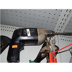 ELECTRIC DRILL - B & D