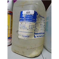 JUG OF DENTAL X-RAY FIXER