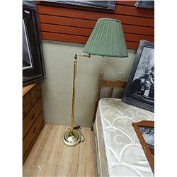 FLOOR OFFSET LAMP - GREEN SHADE