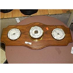 WOOD MOUNTED BAROMETER  SET