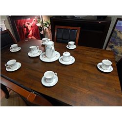DISH SET - COFFEE POT AND MORE