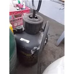GARDEN SPRAYER - BLACK