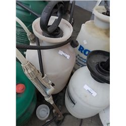GARDEN SPRAYER - WHITE