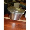 Image 1 : PRESSURE COOKER