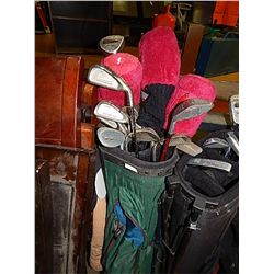 GOLF BAG AND CLUBS - GREEN