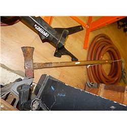 SPLITTING MAUL