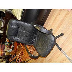 OFFICE ARM CHAIR - BLACK