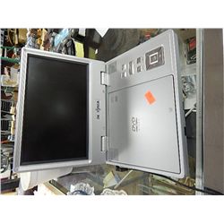 ENSIGNIA PORTABLE DVD PLAYER