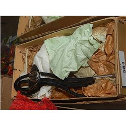 BOX OF AUSTRAILIAN SHELLS AND HORSESHOE ROPE TIE
