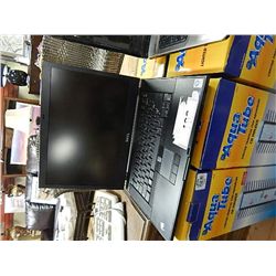 HP LAPTOP COMPUTER - NO CORDS - NO BATTERY