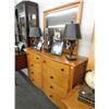 Image 2 : Queen Mission Style Knotted Pine Bedroom Set
