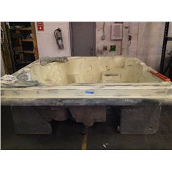 "POINT GREY" HOT TUB MOLD (8 PERSON)