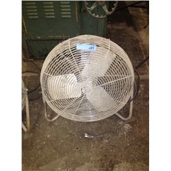 FLOOR FAN