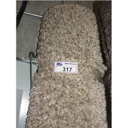 APPROX 8'X10' MULTI COLOURED BEIGE AND OFF WHITE SHAG AREA RUG