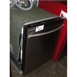 SAMSUNG STAINLESS STEEL FRONT BUILT IN DISHWASHER - STORE RETURNED APPLIANCE