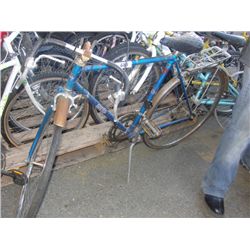 MONDO VINTAGE TOURING BIKE