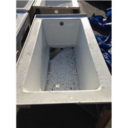 WHITE ACRYLIC BATHTUB