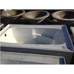 WHITE ACRYLIC BATHTUB