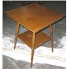 Image 2 : Vintage Lamp/End Table.