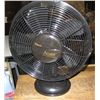 Image 1 : Accutek Oscillating 12" Fan