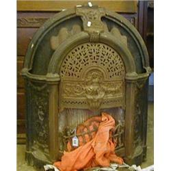 Cast iron fire. £170-190