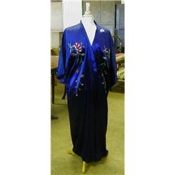 Chinese silk dressing gown: Midnight blue with gold interior. Embroidered £50-70