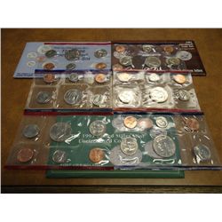 1985,93 & 98 US MINT SETS WITH ENVELOPES P&D