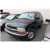 Image 1 : 2000 CHEVROLET BLAZER LS, 4DRSW, BLACK VIN#1GNCT18W1YK257209,