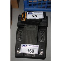 2 DISTORTION FOOT PEDALS