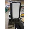 Image 1 : ACCOLADE DUET FOLDABLE PROJECTION SCREEN