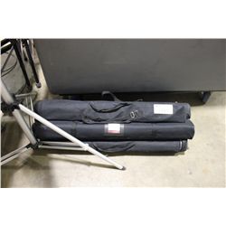 6 FOLDABLE ROLL SIGNS