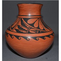 JEMEZ POTTERY VASE