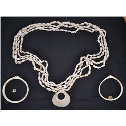 HOHOKAM SHELL ARTIFACTS