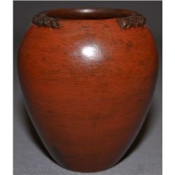 NAVAJO POTTERY VASE