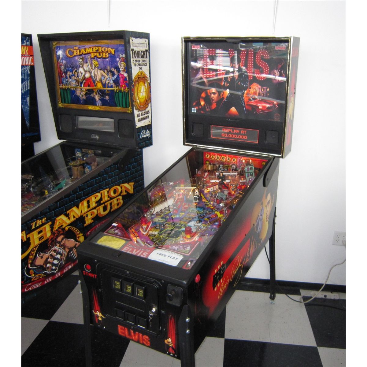 Pinball Auction ELVIS PRESLEY PINBALL MACHINE ~ SHOPPED ~ SUPER CONDITION