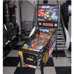 NASCAR PINBALL MACHINE BY STERN ~ SHOPPED & EXCELLENT CONDTION!