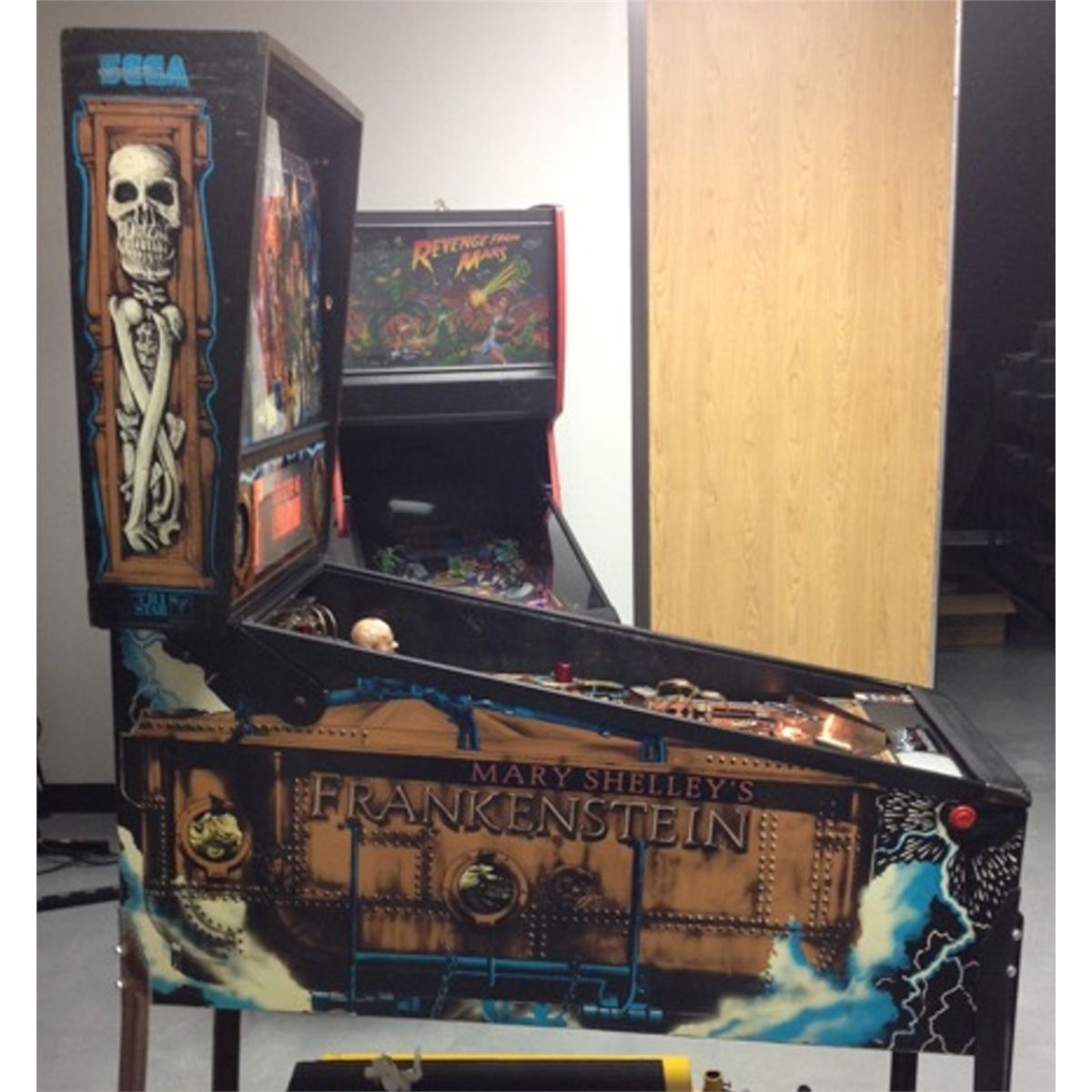 FRANKENSTEIN PINBALL MACHINE BY SEGA