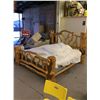 Image 1 : Lodge Pole bed