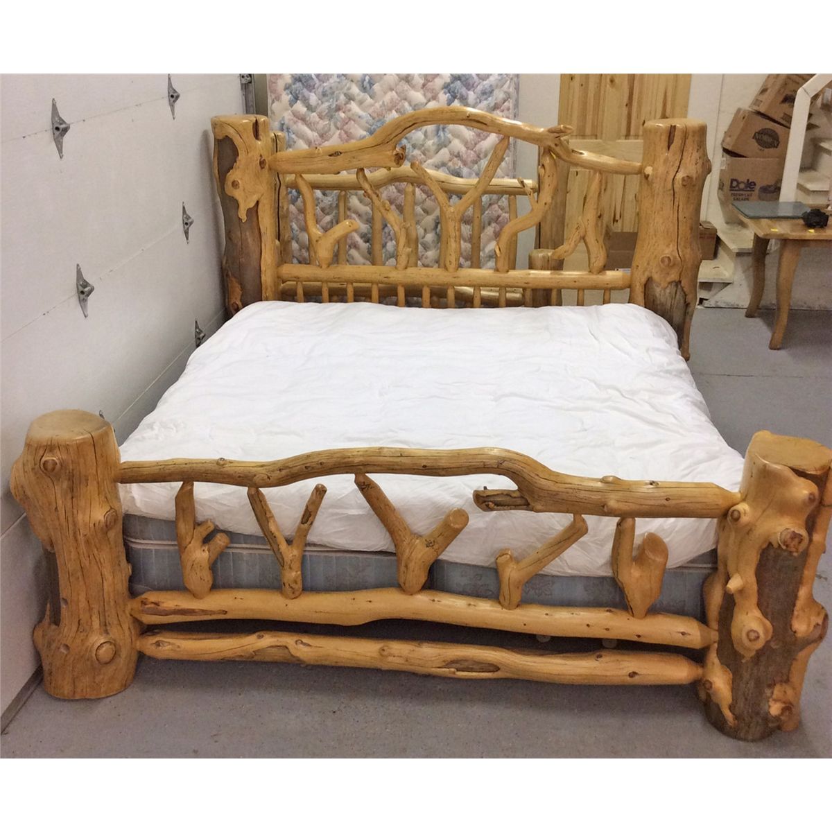 Lodge Pole bed